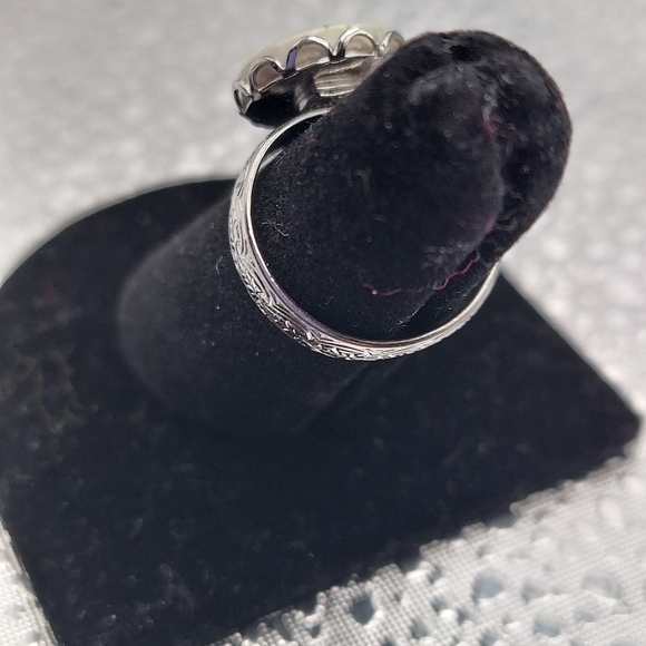 Vintage Porcelain & Metal Ring. Lovely Flower on Porcelain&Silvertone. - Picture 9 of 10